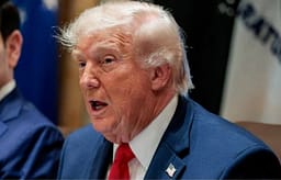 Trumpi i mohon raportimet se bisedimet me Iranin janë ndërprerë Trumpi i mohon raportimet se bisedimet me Iranin janë ndërprerë