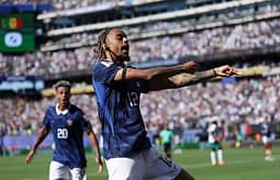 Franca mposht Senegalin, Mbappe realizon dy gola Franca mposht Senegalin, Mbappe realizon dy gola