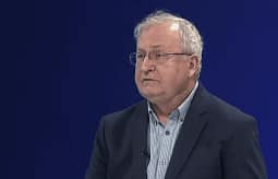 Spahiu: Kosova të ketë kujdes në raportet me SHBA-në, janë bërë gabime që kanë lëkundur besimin Spahiu: Kosova të ketë kujdes në raportet me SHBA-në, janë bërë gabime që kanë lëkundur besimin