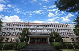 Shqipëria mbështet hetimet për varrezën masive në Kalludër të Vogël Shqipëria mbështet hetimet për varrezën masive në Kalludër të Vogël
