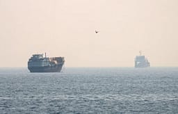 Rifillojnë bisedimet SHBA – Iran, Hormuzi mbetet në qendër të negociatave Rifillojnë bisedimet SHBA – Iran, Hormuzi mbetet në qendër të negociatave