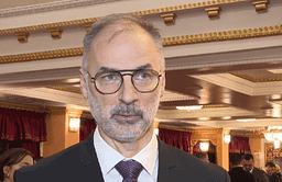 Filipçe me akuza ndaj tubimit mbështetës për Vuçiqin në Kumanovë, Stoilkoviq paralajmëron padi Filipçe me akuza ndaj tubimit mbështetës për Vuçiqin në Kumanovë, Stoilkoviq paralajmëron padi