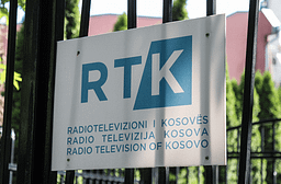 Gazetarët e RTK-së ankohen për ndërhyrje dhe presion, reagon SPRTK Gazetarët e RTK-së ankohen për ndërhyrje dhe presion, reagon SPRTK