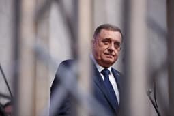 Dodik vazhdon me retorikën e vjetër për shpalljen e pavarësisë së Republikës Serbe Dodik vazhdon me retorikën e vjetër për shpalljen e pavarësisë së Republikës Serbe