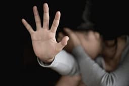 Katër raste të dhunës familjare në Maqedoni, ndalohen dy persona Katër raste të dhunës familjare në Maqedoni, ndalohen dy persona