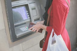 Ministria lëshon njoftim: Ekzekutohen shtesat me rritje për lehonat Ministria lëshon njoftim: Ekzekutohen shtesat me rritje për lehonat