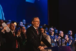 PDK publikon listën, këta janë 110 kandidatët për deputetë PDK publikon listën, këta janë 110 kandidatët për deputetë