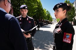 Carabinierët italianë njoftojnë për patrullime në Mitrovicën e Veriut: Mbështetje për lëvizjen e lirë të të gjithëve Carabinierët italianë njoftojnë për patrullime në Mitrovicën e Veriut: Mbështetje për lëvizjen e lirë të të gjithëve
