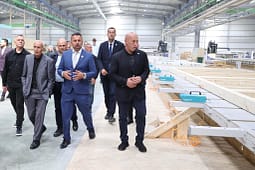 Haradinaj: Rryma e shtrenjtë po i dëmton bizneset, pa kushte nuk ka prodhim e eksport Haradinaj: Rryma e shtrenjtë po i dëmton bizneset, pa kushte nuk ka prodhim e eksport