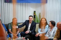 Abdixhiku e Osmani në Natën e Bajramit vizitë familjes Llapashtica – kryefamiljari aktivist i LDK’së, djemtë ndërmarrës në Gjermani Abdixhiku e Osmani në Natën e Bajramit vizitë familjes Llapashtica – kryefamiljari aktivist i LDK’së, djemtë ndërmarrës në Gjermani