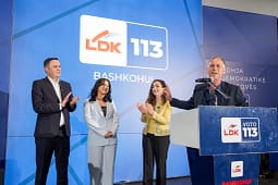 Abdixhiku pas tubimit në Fushë Kosovë: Prezantuam vizionin tonë për një vend që fuqizon ekonominë familjare Abdixhiku pas tubimit në Fushë Kosovë: Prezantuam vizionin tonë për një vend që fuqizon ekonominë familjare