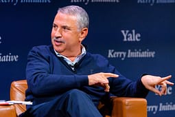 Friedman: Trump po e mbyll luftën me Iranin duke i dhënë regjimit një jetë të dytë Friedman: Trump po e mbyll luftën me Iranin duke i dhënë regjimit një jetë të dytë