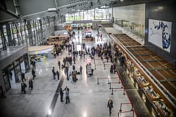 Kanosje në Aeroportin e Prishtinës, policia sekuestron armë me 45 fishekë Kanosje në Aeroportin e Prishtinës, policia sekuestron armë me 45 fishekë
