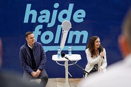 Abdixhiku njofton për platformën “Hajde folim”: Politika duhet të jetë mes njerëzve, duam të flasim me qytetarët Abdixhiku njofton për platformën “Hajde folim”: Politika duhet të jetë mes njerëzve, duam të flasim me qytetarët