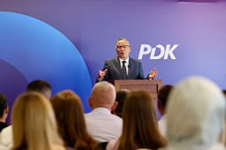 Hamza: Qeverisjen tonë e dorëzuam me Kosovën shtet të pavarur e institucione stabile – gjashtë vitet e fundit sollën regres Hamza: Qeverisjen tonë e dorëzuam me Kosovën shtet të pavarur e institucione stabile – gjashtë vitet e fundit sollën regres