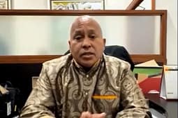 Videoja u publikua përpara kaosit në Senatin e Filipineve, politikani i kërkuar nga Haga u bën thirrje qytetarëve ta mbrojnë atë Videoja u publikua përpara kaosit në Senatin e Filipineve, politikani i kërkuar nga Haga u bën thirrje qytetarëve ta mbrojnë atë