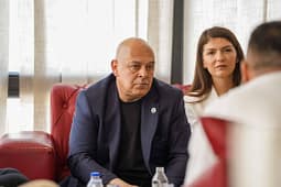 Ardian Gjini vazhdon takimet me rininë në gjithë Kosovën: Potenciali ekziston, por duhet mbështetur Ardian Gjini vazhdon takimet me rininë në gjithë Kosovën: Potenciali ekziston, por duhet mbështetur