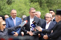 Mickoski: Opozita e pengon avancimin e agjendës reformuese përmes bllokimit të grupit punues për Kodin Zgjedhor Mickoski: Opozita e pengon avancimin e agjendës reformuese përmes bllokimit të grupit punues për Kodin Zgjedhor