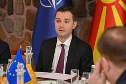 Mucunski në takim me euroambasadorët: Reformat dhe integrimi i vendit në BE mbeten prioritet Mucunski në takim me euroambasadorët: Reformat dhe integrimi i vendit në BE mbeten prioritet