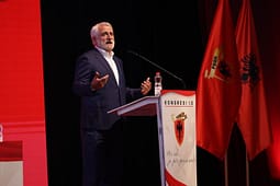 Menduh Thaçi rizgjidhet kryetar i PDSH-së Menduh Thaçi rizgjidhet kryetar i PDSH-së