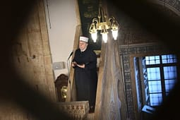 Tërnava uron qytetarët për festën e Kurban Bajramit, bën thirrje për unitet: Fushata me akuza e urrejtje nuk i shërben të ardhmes Tërnava uron qytetarët për festën e Kurban Bajramit, bën thirrje për unitet: Fushata me akuza e urrejtje nuk i shërben të ardhmes