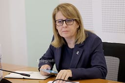 Qeveria në detyrë ndau 2 milionë euro për “linjat e fluturimit”, Bajrami: Po tentohet të blihet vota Qeveria në detyrë ndau 2 milionë euro për “linjat e fluturimit”, Bajrami: Po tentohet të blihet vota