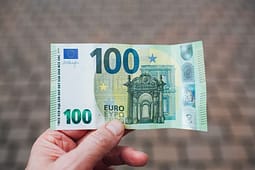 Aplikimi për 100 euro, kështu mund ta gjeni numrin unik identifikues të biznesit (NUI) Aplikimi për 100 euro, kështu mund ta gjeni numrin unik identifikues të biznesit (NUI)