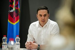 Abdixhiku: Duhet të flasim për zhvillim, projekte e integrim sepse jemi lodhur nga politika aktuale Abdixhiku: Duhet të flasim për zhvillim, projekte e integrim sepse jemi lodhur nga politika aktuale