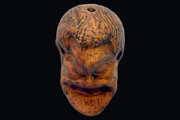 Shpella ilire në Kroaci nxjerr maskën teatrore rreth 2400-vjeçare Shpella ilire në Kroaci nxjerr maskën teatrore rreth 2400-vjeçare