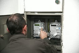 Çështja e njehsorëve – MINT gjobit KEDS’in me 40 mijë euro: Për vetëm dy ditë, 7 u verifikuan pa afat të vlefshmërisë Çështja e njehsorëve – MINT gjobit KEDS’in me 40 mijë euro: Për vetëm dy ditë, 7 u verifikuan pa afat të vlefshmërisë