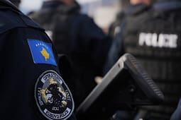 Ekstradohet nga Gjermania për në Kosovë i kërkuari për “vrasje të rëndë” Ekstradohet nga Gjermania për në Kosovë i kërkuari për “vrasje të rëndë”