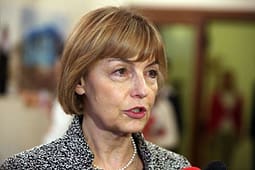 Pusiq: Sa më shumë pasurohet një udhëheqës në pushtet, aq më shumë i afrohet Putinit – Kjo shihet te Vuçiq e Dodik Pusiq: Sa më shumë pasurohet një udhëheqës në pushtet, aq më shumë i afrohet Putinit – Kjo shihet te Vuçiq e Dodik