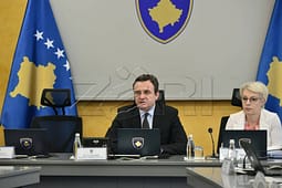Qeveria ndan 2 milionë euro për mërgatën dhe mbështet olimpiadat ndërkombëtare të nxënësve kosovarë Qeveria ndan 2 milionë euro për mërgatën dhe mbështet olimpiadat ndërkombëtare të nxënësve kosovarë