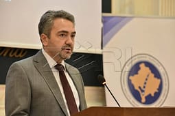 Radoniqi: KQZ-ja mbetet e angazhuar që zgjedhjet e 7 qershorit të organizohen në mënyrë profesionale dhe transparente Radoniqi: KQZ-ja mbetet e angazhuar që zgjedhjet e 7 qershorit të organizohen në mënyrë profesionale dhe transparente