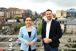 Vjosa Osmani prezanton Visar Xanin: Shërbimin publik e sheh si detyrim ndaj qytetarëve Vjosa Osmani prezanton Visar Xanin: Shërbimin publik e sheh si detyrim ndaj qytetarëve