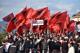 Studentët shqiptarë paralajmërojnë protestë më 26 maj në Tiranë Studentët shqiptarë paralajmërojnë protestë më 26 maj në Tiranë