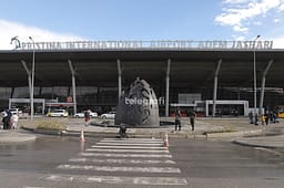 Nikolloski: Maqedonia e furnizon plotësisht me kerozinë Aeroportin e Prishtinës Nikolloski: Maqedonia e furnizon plotësisht me kerozinë Aeroportin e Prishtinës