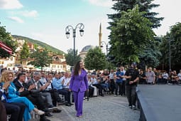Osmani nga Prizreni: Shqiptarët fitojnë kur bashkohen dhe humbin kur përçahen Osmani nga Prizreni: Shqiptarët fitojnë kur bashkohen dhe humbin kur përçahen