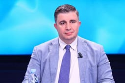Transformimi i rrezikshëm: Infrastruktura strategjike, nga aset të kombit në aset të krimit Transformimi i rrezikshëm: Infrastruktura strategjike, nga aset të kombit në aset të krimit