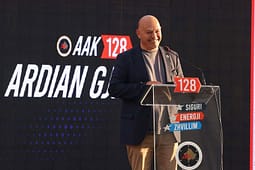 “Për Gjakovë, Pejë e Gjilan, me ne rrugët kryhen për 18 muaj” – Gjini: Me buxhetin aktual s’bëhen as për 10 vjet “Për Gjakovë, Pejë e Gjilan, me ne rrugët kryhen për 18 muaj” – Gjini: Me buxhetin aktual s’bëhen as për 10 vjet