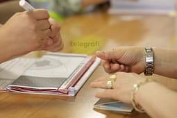 Arrest shtëpiak për anëtarin e KQZ-së në Prizren, dyshohet se fshehu gjashtë fletëvotime Arrest shtëpiak për anëtarin e KQZ-së në Prizren, dyshohet se fshehu gjashtë fletëvotime