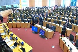 Eurodeputetët miratuan raportin për RMV-në: Mbështesim integrimin por nuk ka progres në reforma dhe luftën kundër korrupsionit Eurodeputetët miratuan raportin për RMV-në: Mbështesim integrimin por nuk ka progres në reforma dhe luftën kundër korrupsionit