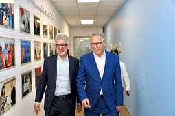 Hamza takohet me ambasadorin e Gjermanisë, rikonfirmoi përkushtimin e PDK-së për formimin e institucioneve qeverisëse Hamza takohet me ambasadorin e Gjermanisë, rikonfirmoi përkushtimin e PDK-së për formimin e institucioneve qeverisëse