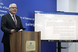 Sveçla: Neni 31 për shtetësinë ekziston që nga viti 2008, nuk është dispozitë e re Sveçla: Neni 31 për shtetësinë ekziston që nga viti 2008, nuk është dispozitë e re