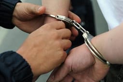 Privohet nga liria 22 vjeçari nga Tetova, pasi tentoi të kryejë grabitje në një lokal Privohet nga liria 22 vjeçari nga Tetova, pasi tentoi të kryejë grabitje në një lokal