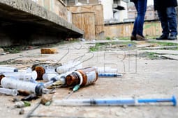 Më shumë se 35 mijë përdorues të drogave në Kosovë, zbret mosha e fillimit Më shumë se 35 mijë përdorues të drogave në Kosovë, zbret mosha e fillimit