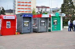 Shtrenjtojnë shërbimet, rrisin fitimet: Bankat në Kosovë shënojnë nivel rekord të të hyrave nga komisionet Shtrenjtojnë shërbimet, rrisin fitimet: Bankat në Kosovë shënojnë nivel rekord të të hyrave nga komisionet