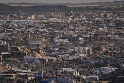 Hamasi takohet me shefat e inteligjencës egjiptiane dhe turke në Kajro për zbatimin e armëpushimit në Gaza Hamasi takohet me shefat e inteligjencës egjiptiane dhe turke në Kajro për zbatimin e armëpushimit në Gaza