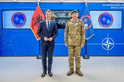 Ulutash vlerëson kontributin e Shqipërisë në misionin e KFOR-it Ulutash vlerëson kontributin e Shqipërisë në misionin e KFOR-it
