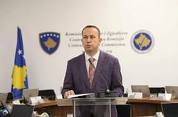 KQZ: Deri në orën 13:00 kanë votuar mbi 10 mijë qytetarë në përfaqësitë diplomatike KQZ: Deri në orën 13:00 kanë votuar mbi 10 mijë qytetarë në përfaqësitë diplomatike